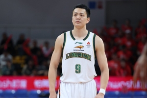 潜力赛-张陈治锋7分4板2助 姜宇星6分1板 辽宁击败广州