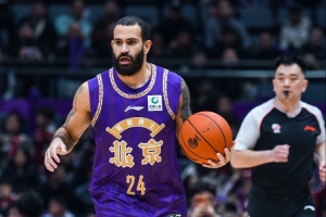 外线差距悬殊!北控三分25中10 宁波三分21投仅3中