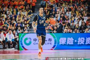 多点开花！广东半场4人得分上双 领先四川31分