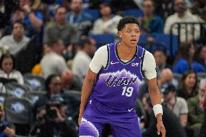 上半场9中0&下半场6中5！贝利全场拿到13分6板3帽 正负值-19