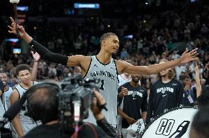 文班有实力但很难破大梦盖帽纪录！健康与对手拒投是两座大山