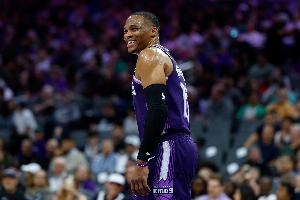 巴图姆：威少是我最喜欢的队友之一 他每晚都全力以赴&是最佳队友