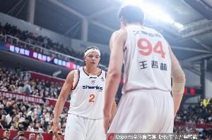 上海队记：每个人都在为赢球默默牺牲 人人都可做红花也甘做绿叶