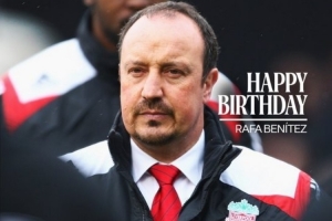 贝尼特斯今天迎来66岁生日，利物浦官推发文祝福：生日快乐，拉法