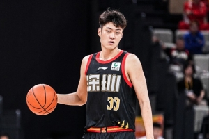 打得可以!王浩然12中7拿到21分4篮板2助攻2抢断