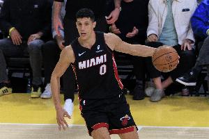 NBA球员谈巴斯托尼离队:理解他的决定 但作为国米球迷感觉糟透了