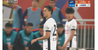 出乌龙?海港换人后比赛中断,场边显示卢永涛被换下实际是刘祝润