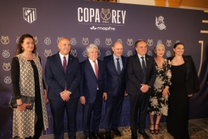 国王杯决赛前，马竞和皇家社会举行官方管理层晚宴