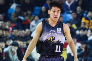 始终找不到手感!姜伟泽全场33分钟 14投仅3中&三分12中2