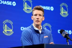 ESPN:邓利维已和勇士续约 任职期间得到老板及球队核心成员认可
