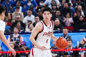 获胜功臣!程帅澎替补14中5拿下全场最高23分外加2板3助2断