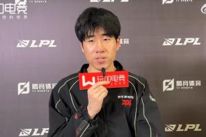 GALA:引体向上最多只能拉16-17个,可惜没在巴西的健身房碰到Bin