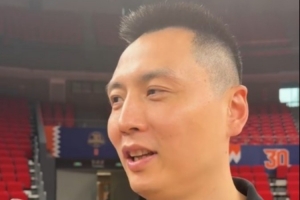 卢伟:我们非常相信现有的四个外援 但目前伤病是最大的困难