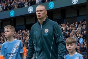 笑傲天王山之战!哈兰德社媒连发多张照片,庆祝击败阿森纳