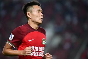 王上源迎来国内俱乐部第300场职业赛事里程碑,期间共打入24球