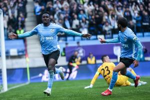 马莱莱迎效力中国俱乐部第100场职业比赛里程碑，期间共打入48球