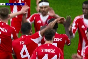 拜仁战术角球进攻！格纳布里助攻斯坦尼西奇抢点破门！