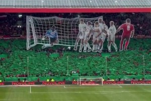 究竟是脑袋短路还是买球了？伯明翰后卫禁区手碰球送点