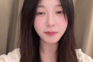 曼联时期的小小罗：球员通道内随手拈来的顶级颠球秀！