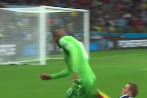 诺伊尔当年用这样一场比赛，让全世界重新审视门将这个位置！