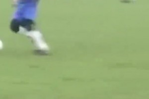 不可思议！年轻时亨利带球向前推进的风格从未改变，太带派啦