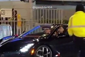 东契奇开的这辆敞篷布加迪也太帅了吧！这一辆得多少钱啊