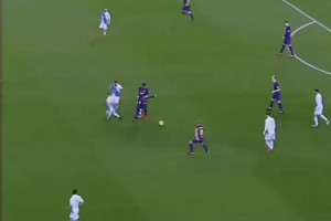 赏心悦目！巴萨那些庖丁解牛的传控配合！热爱足球的原因！