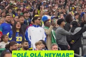 给安切洛蒂压力！巴西球迷在比赛中高喊内马尔